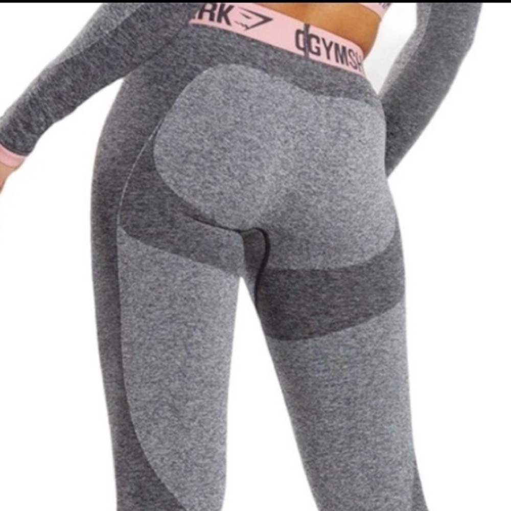 Gymshark Flex Cropped Leggings - S- Pink/Gray